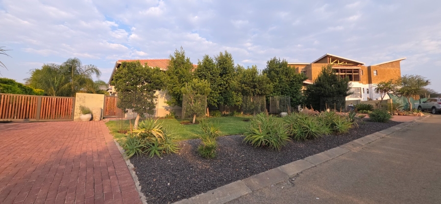 3 Bedroom Property for Sale in Seasons Lifestyle Estate North West